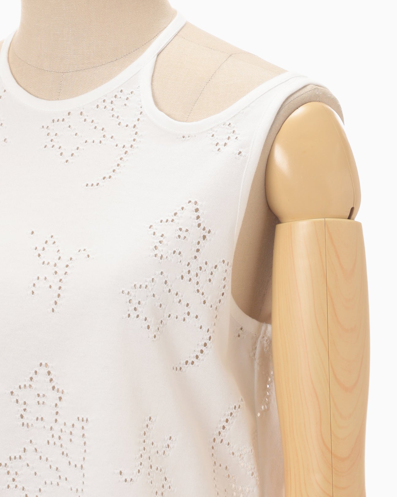 Eyelet Jersey Jacquard Sleeveless Top - white