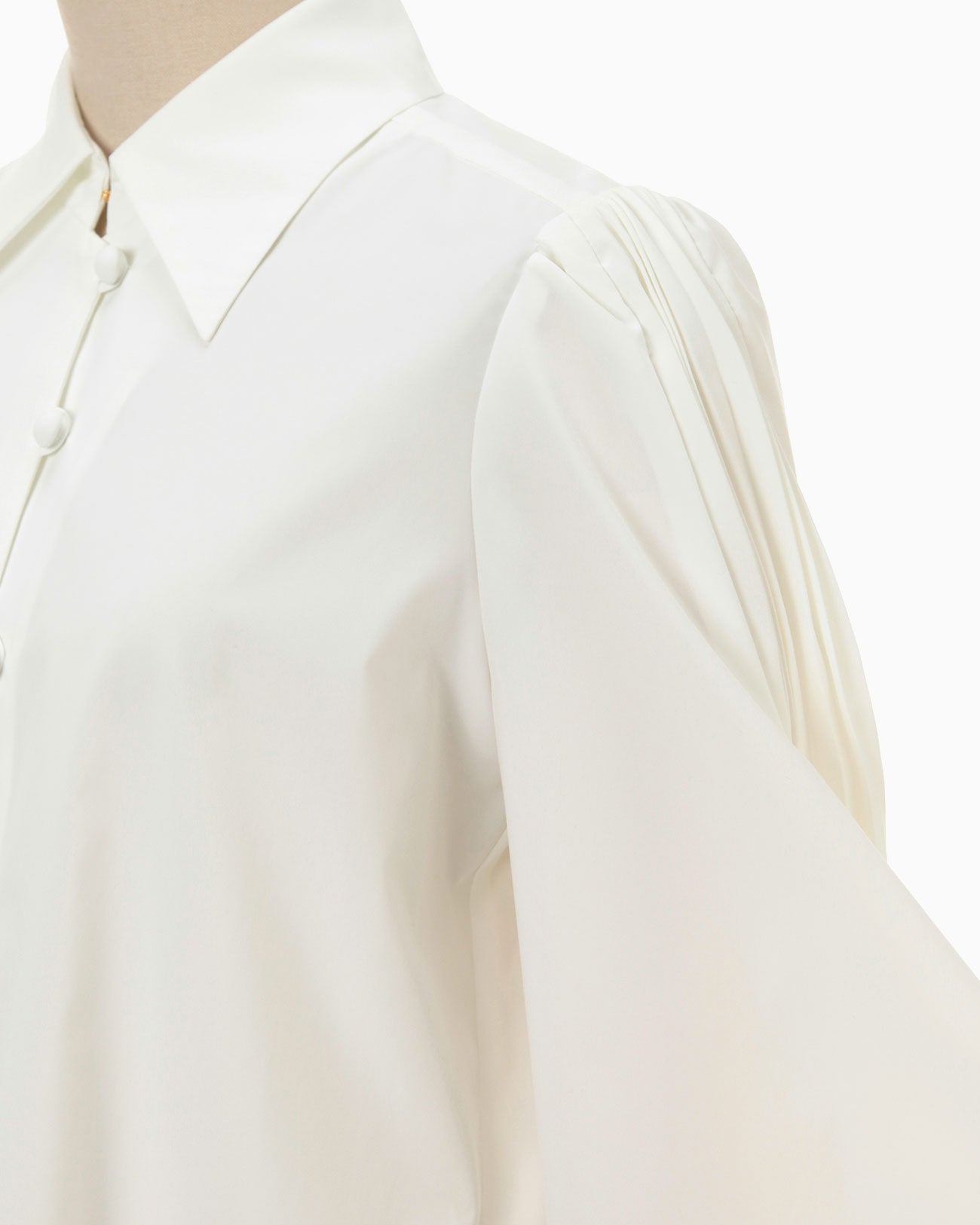 Curved Pleated Shirt - white - Mame Kurogouchi